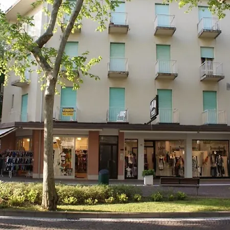 Ovest - Apartamento *