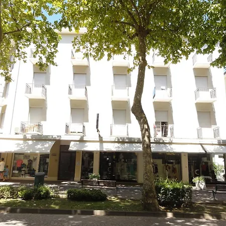 Ovest - Apartman Bibione