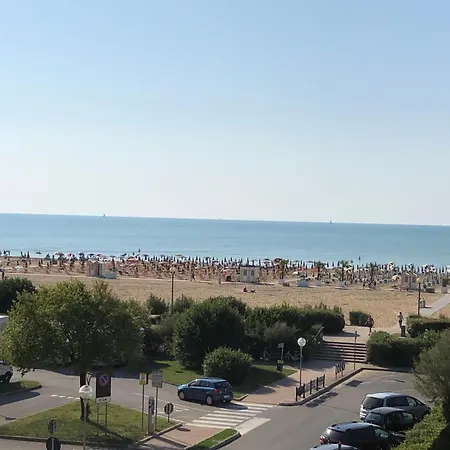Apartment Ovest -